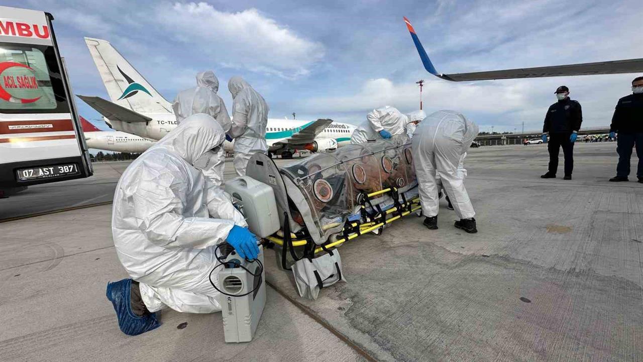 Antalya Havalimanı'nda Gerçekleştirilen Acil Durum Tatbikatında Salgın Senaryosu Uygulandı