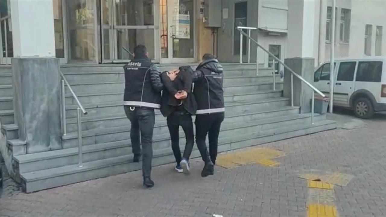 Kayseri'de 15 Farklı İlde 20 Kez Aranma Kaydı Bulunan Şahıs, Ekipler Tarafından Yakalandı