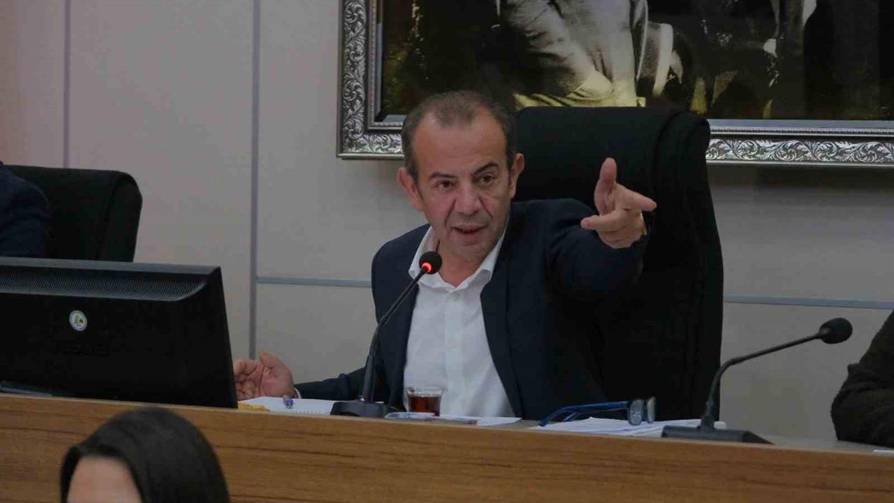 Bolu'da Tanju Özcan, Düzce Belediye Başkanı Faruk Özlü'ye sosyal medyadan yanıt verdi.