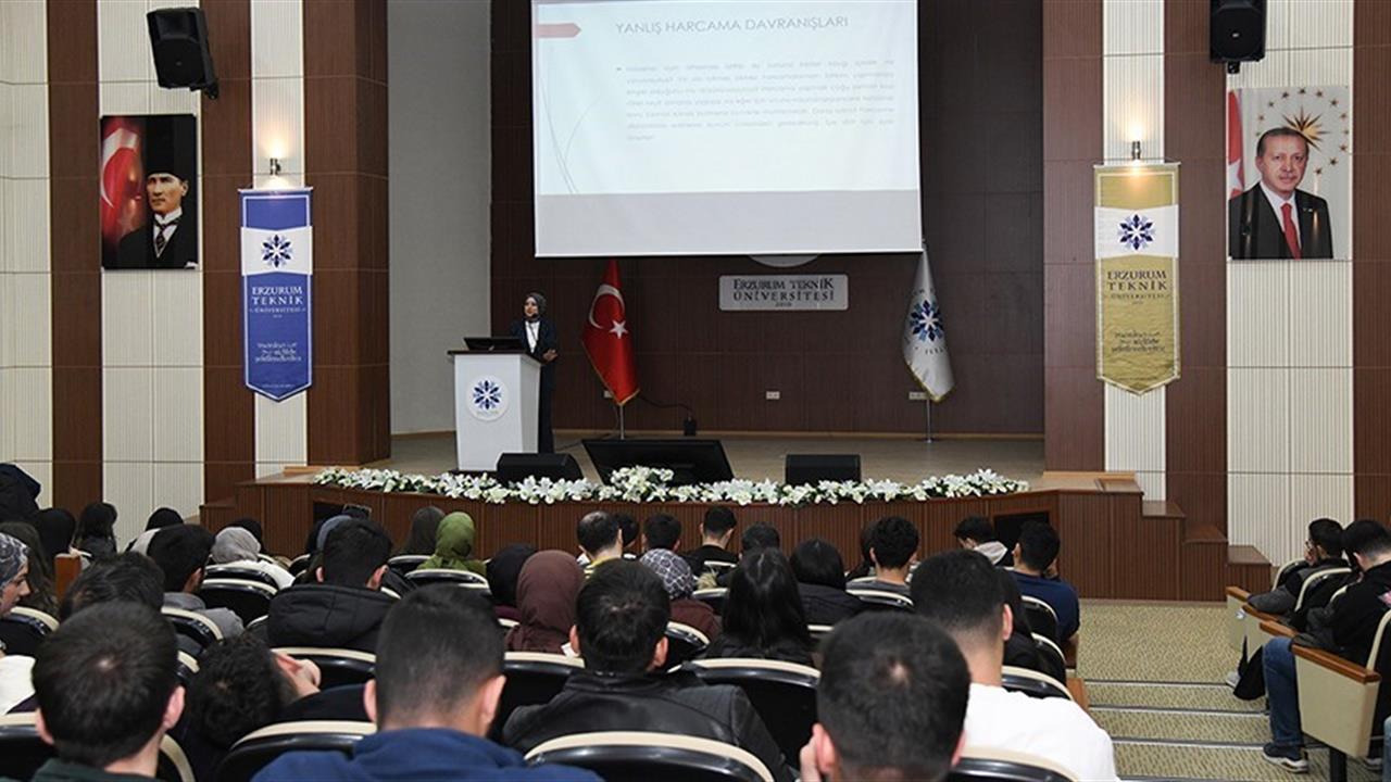 Erzurum'daki ETÜ Öğrencileri, İŞKUR İş Gücü Eğitim Programı ile İş Hayatına Adım Atıyor