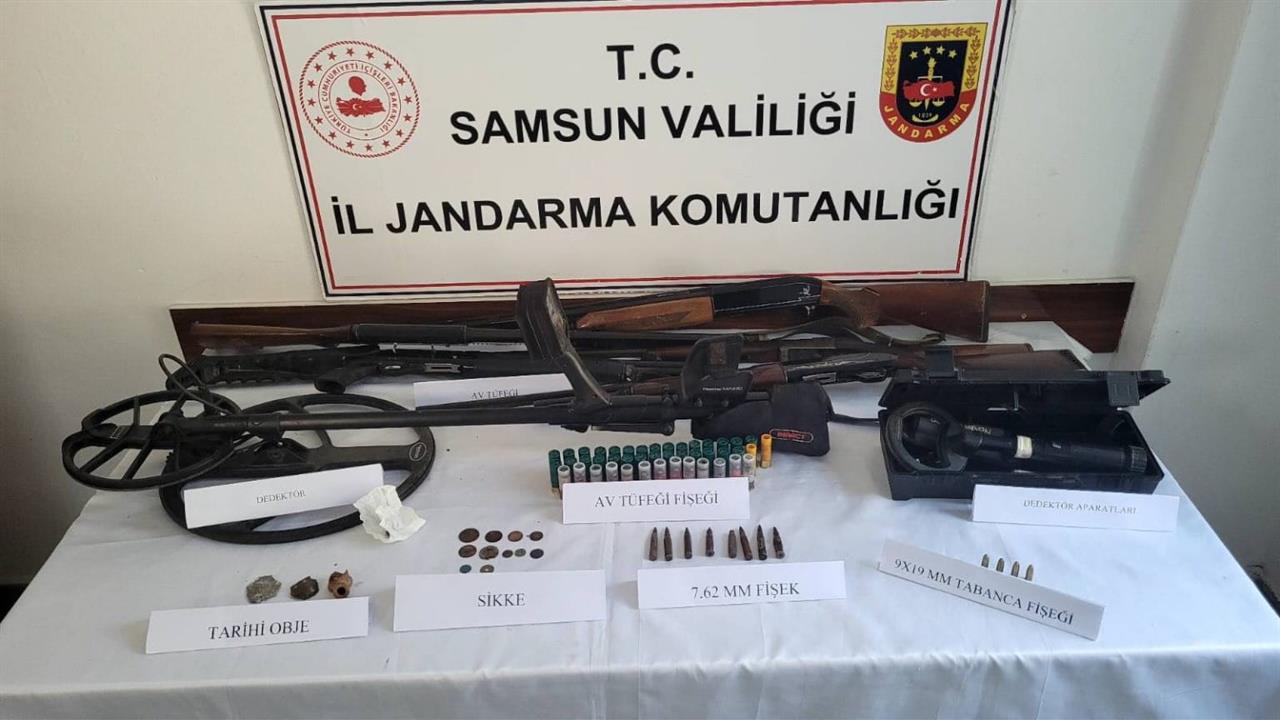 Samsun Ayvacık ve Çarşamba'da Jandarma Tarafından Yapılan Operasyonda 4 Kişi Gözaltına Alındı