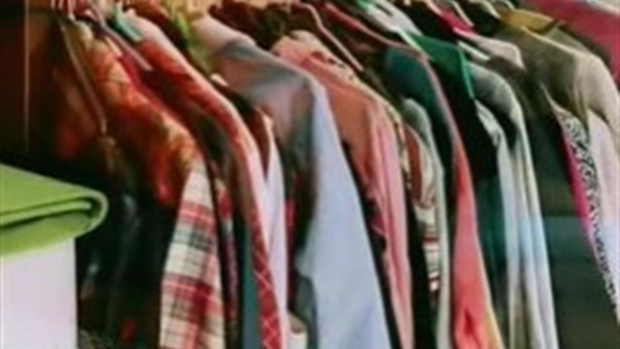 Aydın Germencik’te Kıyafet Bağışları İhtiyaç Sahibi Ailelere Dağıtılıyor