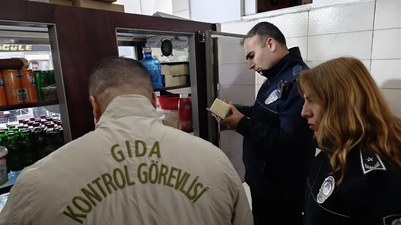 Germencik'te Gıda İşletmelerine Yapılan Sağlık Odaklı Denetimlerde Hijyen Kontrolü Sağlandı