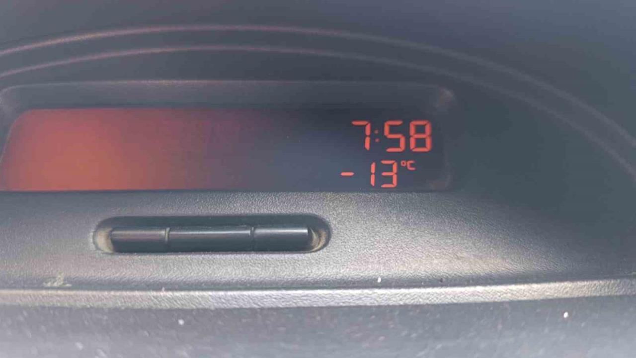 Kars'ta Hava Sıcaklıkları Sıfırın Altında 13 Dereceye Düştü