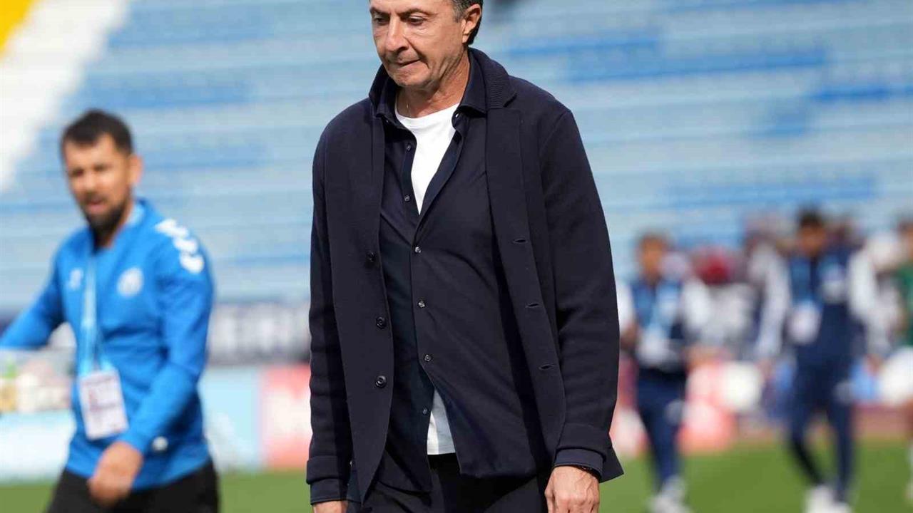 Kasımpaşa'da Teknik Direktör Şota Arveladze ile Yollar Ayrıldı