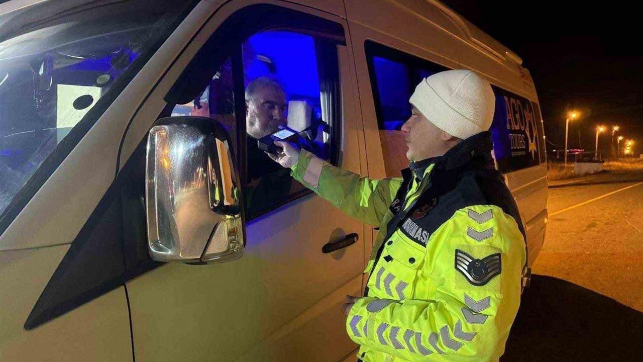 Ağrı'da Yapılan Trafik Denetiminde 49 Araç Trafikten Men Edildi