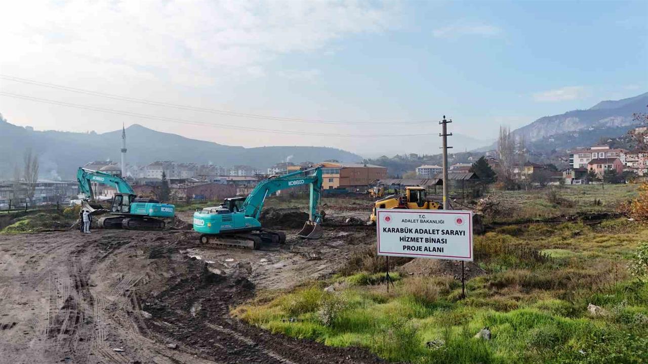 Karabük'te İlk Kazma Vuruldu, Modern Adalet Sarayı Projesi Hayata Geçiyor