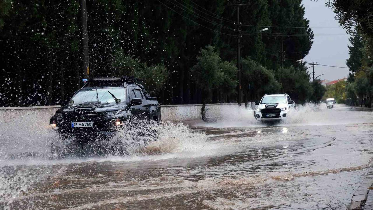 Muğla'nın 5 İlçesinde Kuvvetli Sağanak Yağış Bekleniyor