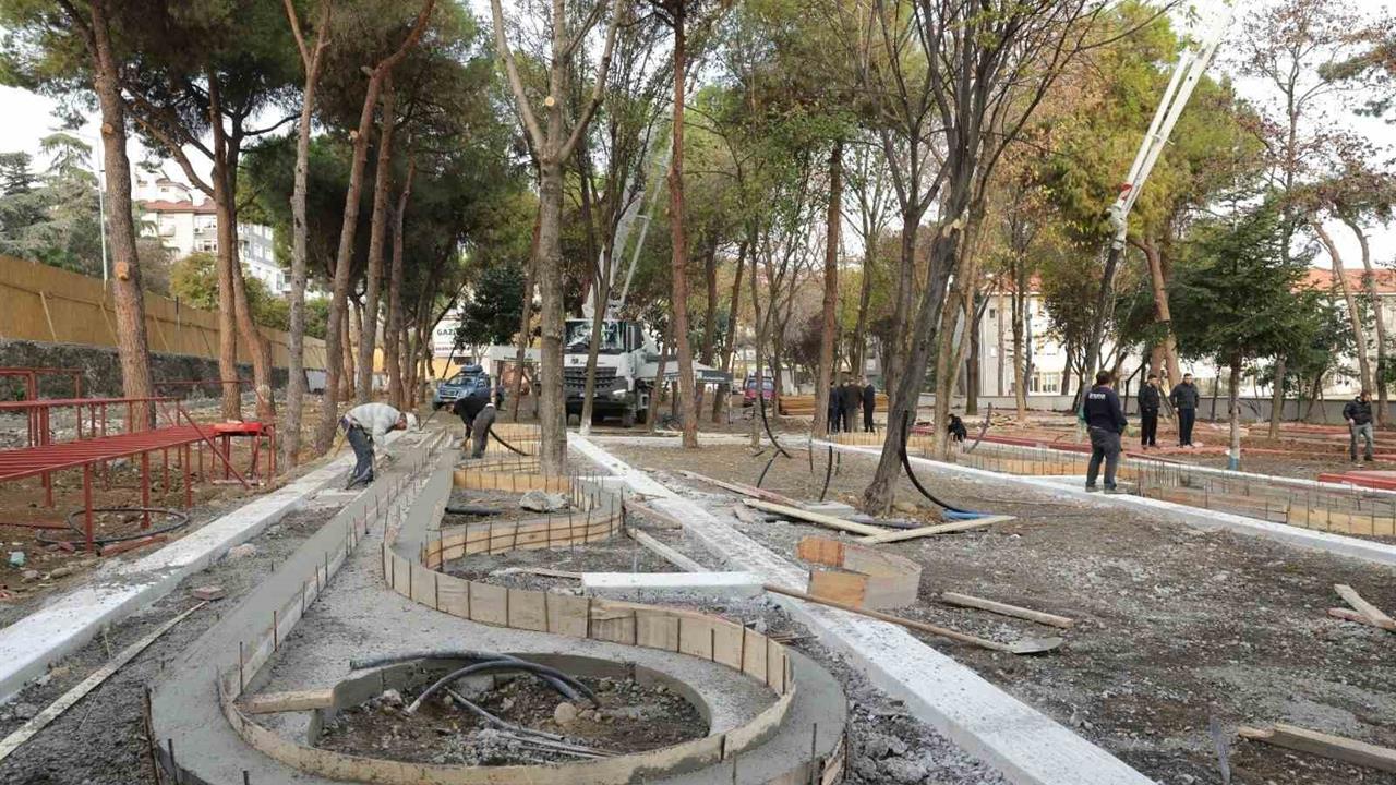 Samsun İlkadım'da Gazi Park, Yeni Kafe Park Olarak Yeniden Açılacak