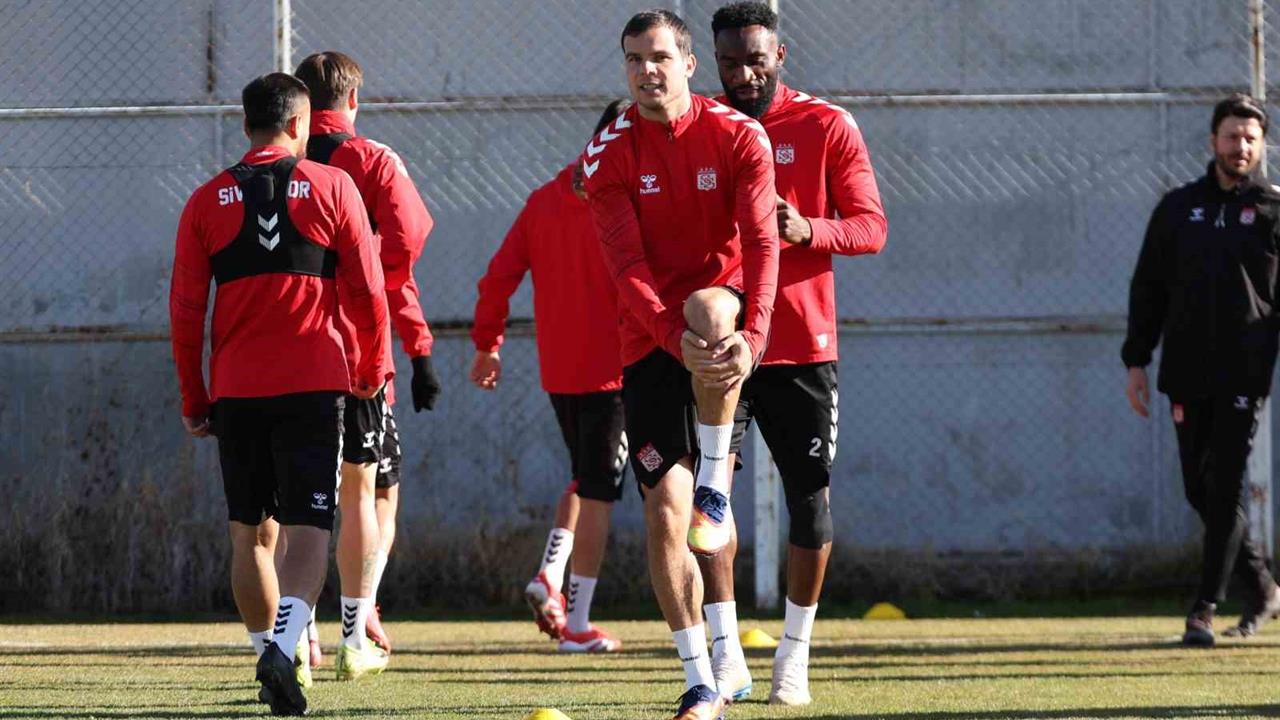 Sivasspor, İstanbulspor Maçı Hazırlıklarına Başladı