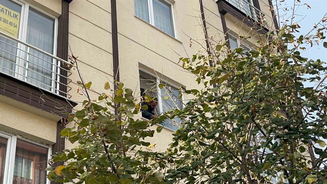 Tekirdağ Çorlu'da İkinci Kattan Düşen 1 Yaşındaki Bebek Ağır Yaralandı