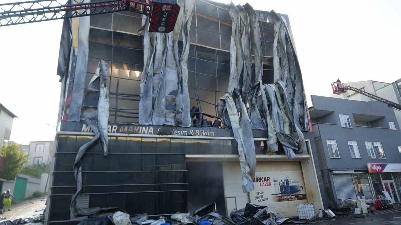 Kocaeli Dilovası'nda 7 Kişinin Hayatını Kaybettiği Yangınla İlgili Rapor Hazırlandı