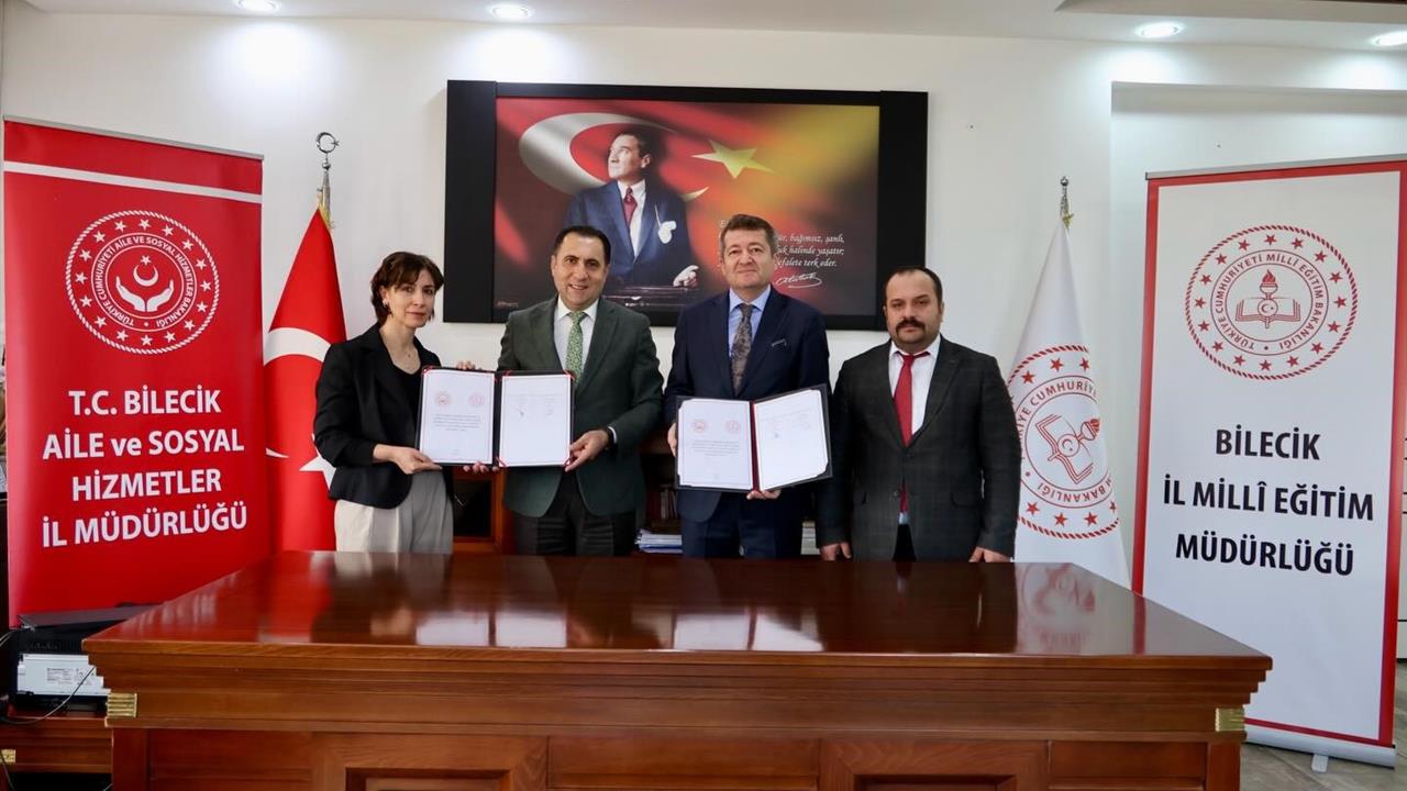 Bilecik'te Şehit ve Gazi Yakınları İçin Sanat Programı Başlatıldı