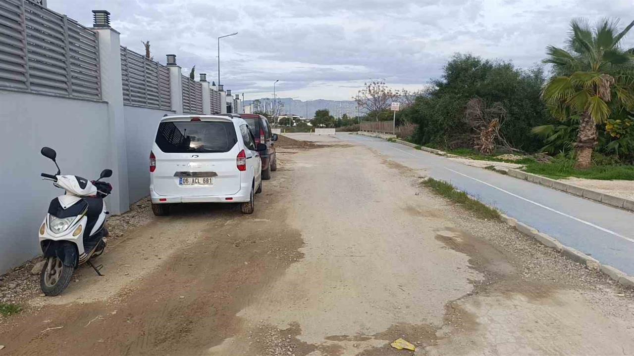 Antalya Manavgat'ta Motosikletin Devrilmesi Sonucu Sürücü Yaralandı