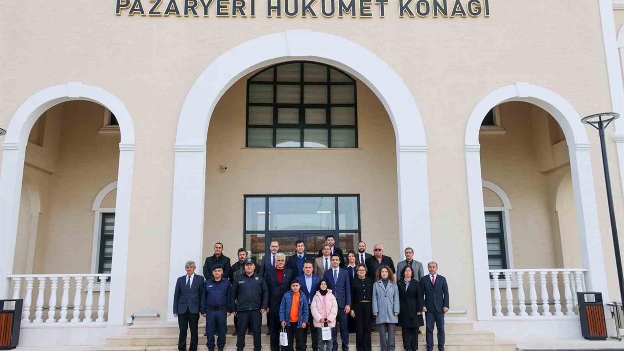 Bilecik Pazaryeri'nde Vali Sözer, Dönem Birincisi Kaymakam Kara'yı Ziyaret Etti