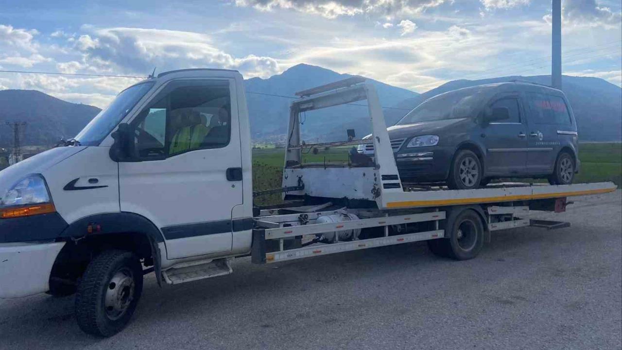 Bilecik Gölpazarı'nda Jandarma Trafik Uygulamasında Yakalama Yapıldı