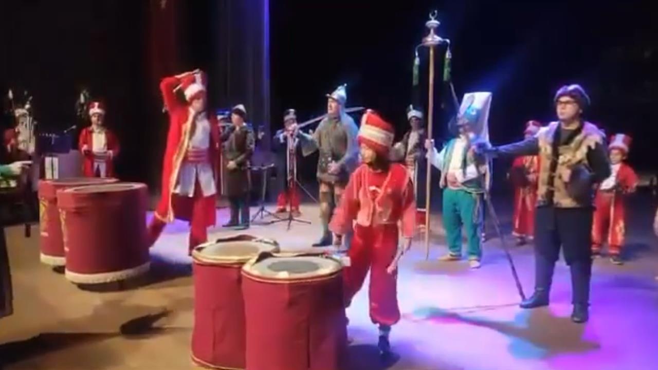 Isparta'da Genç Mehteran Mehmet Mücteba Kürşad Kalaycı, Performansıyla Sosyal Medyada İlgi Gördü