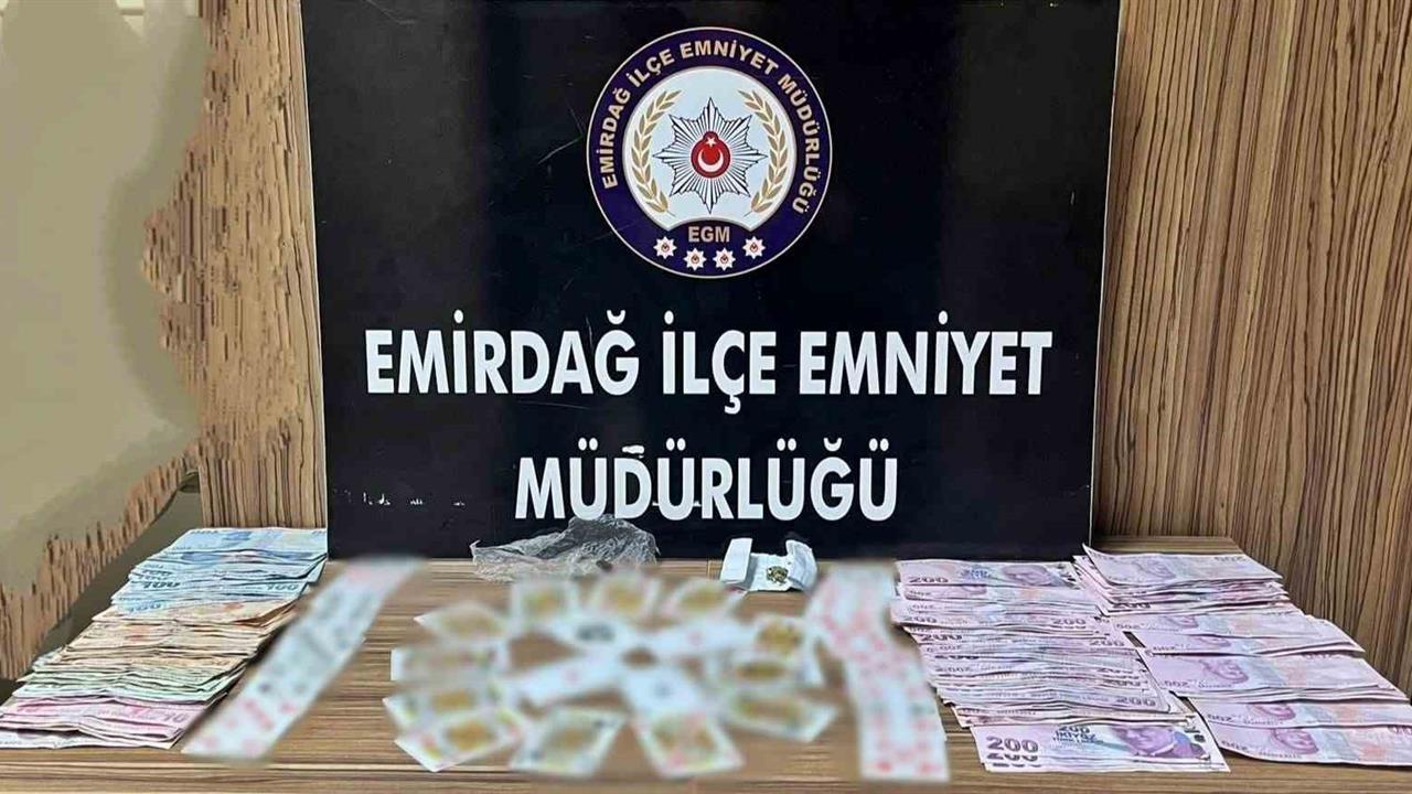Afyonkarahisar Emirdağ'da Düzenlenen Kumar Operasyonunda 6 Gözaltı