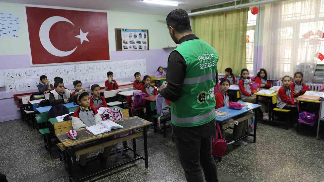 Şanlıurfa Haliliye'de Sıfır Atık Kültürü İçin Eğitimler Veriliyor