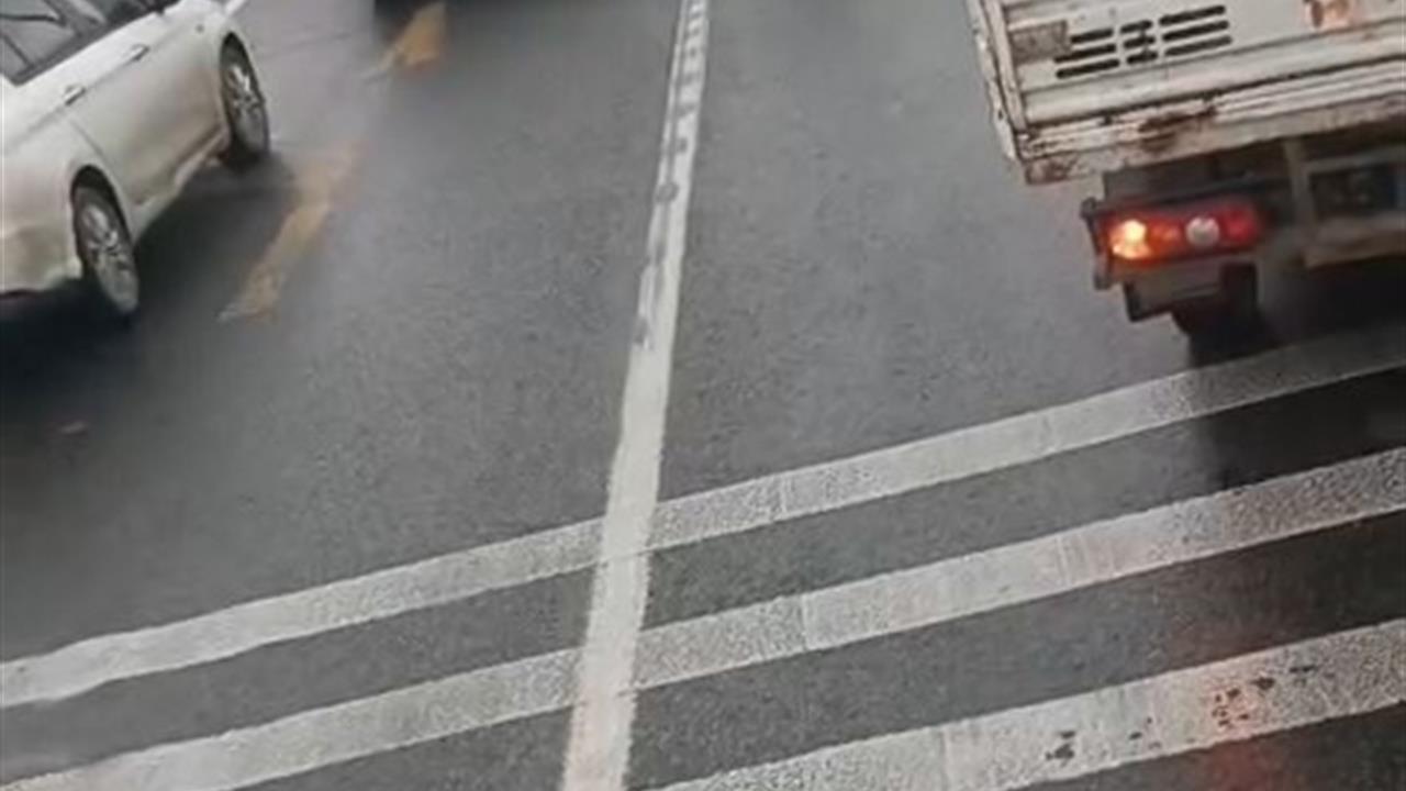 Ayvalık’ta Polisten Kaçan Sürücü, Ekipler Tarafından Yakalandı