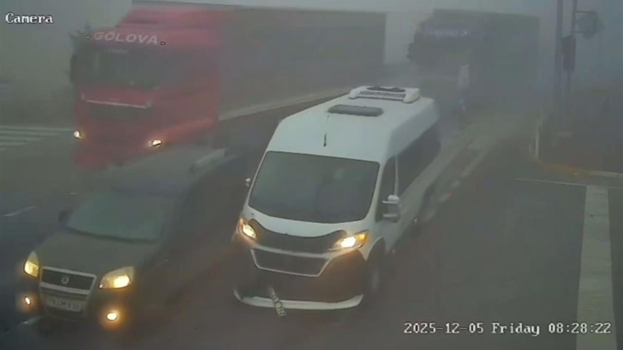 Afyonkarahisar Emirdağ'da Gerçekleşen Trafik Kazasında 20 Kişi Yaralandı