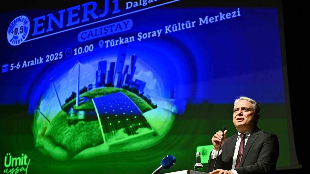 Antalya'da Başkan Uysal, Su Kıtlığı Tehdidi ve Yenilenebilir Enerji Üzerine Açıklamalarda Bulundu.