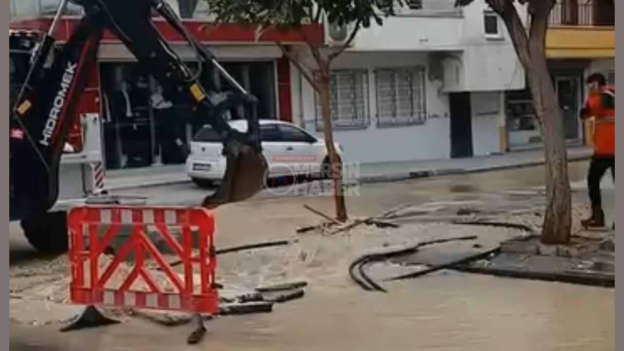 Akdeniz Siteler'de Su Borusu Patladı: Bazı Noktalara Su Kesintisi