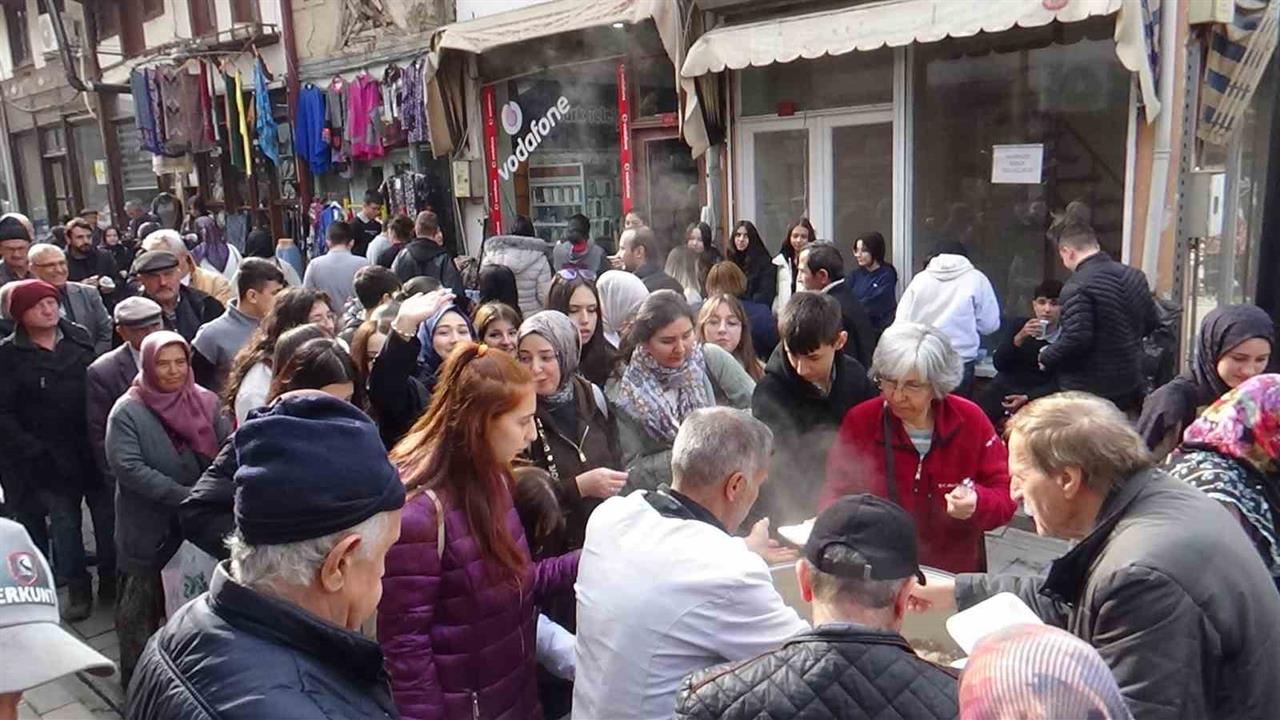 Bolu Mudurnu'da 8 Asırlık Geleneğin Devamında Esnaf Duası Gerçekleştirildi