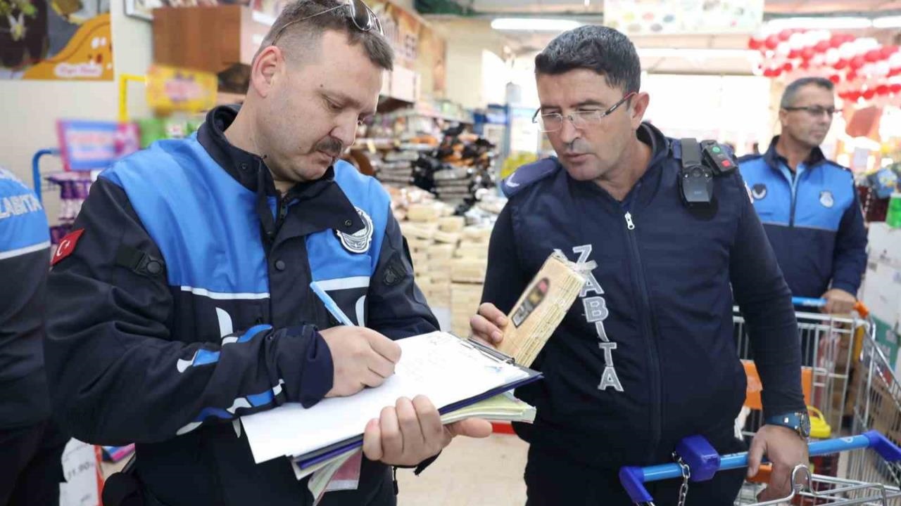 Akdeniz’de Zabıta Harekete Geçti: Avm’lerde Kapsamlı Gıda ve Fiyat Denetimi