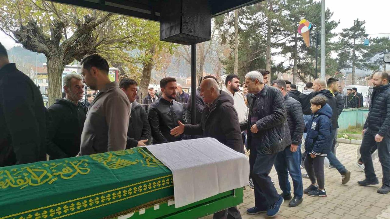 Bursa İnegöl'de Motosiklet Kazasında Hayatını Kaybeden Genç Defnedildi