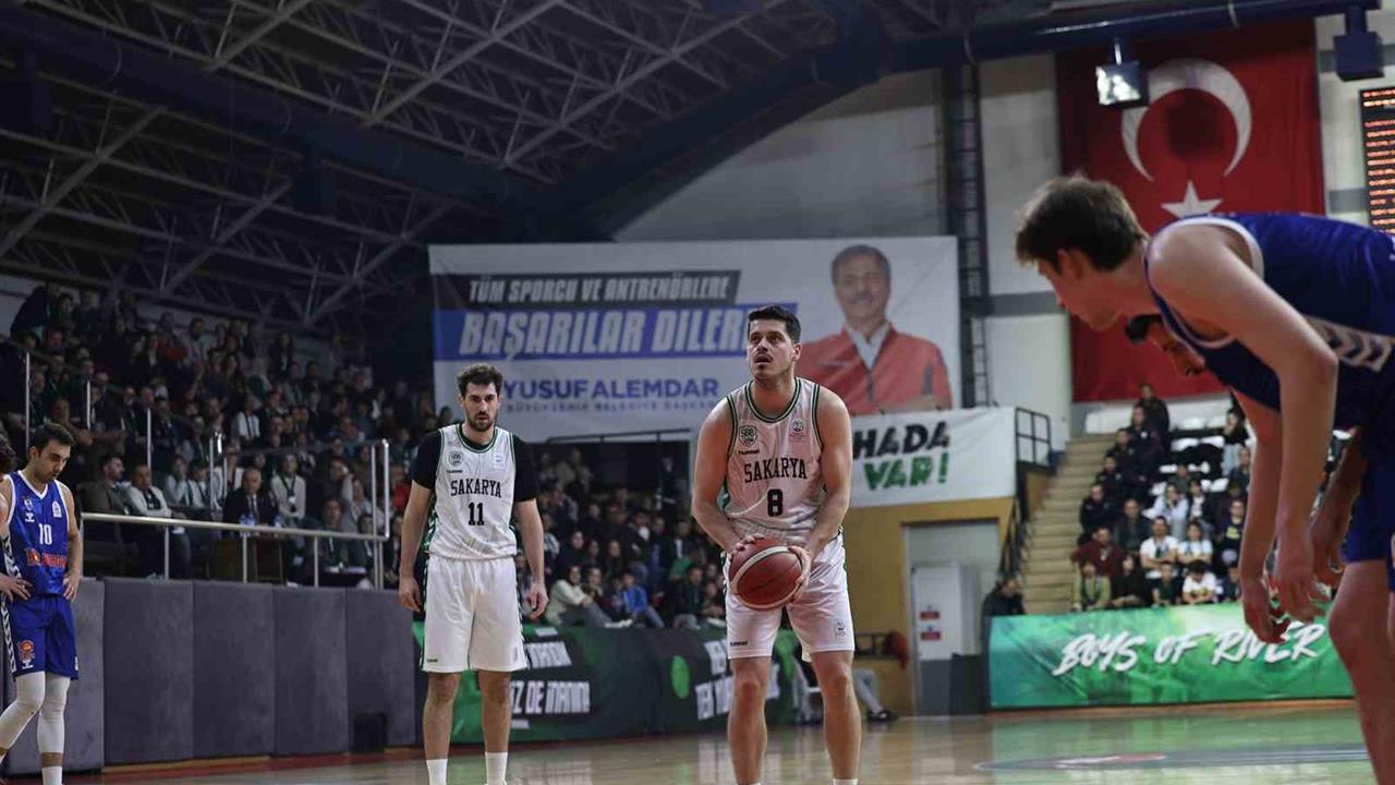 Sakarya Büyükşehir Basketbol Takımı Kütahya'da Maç Yapacak