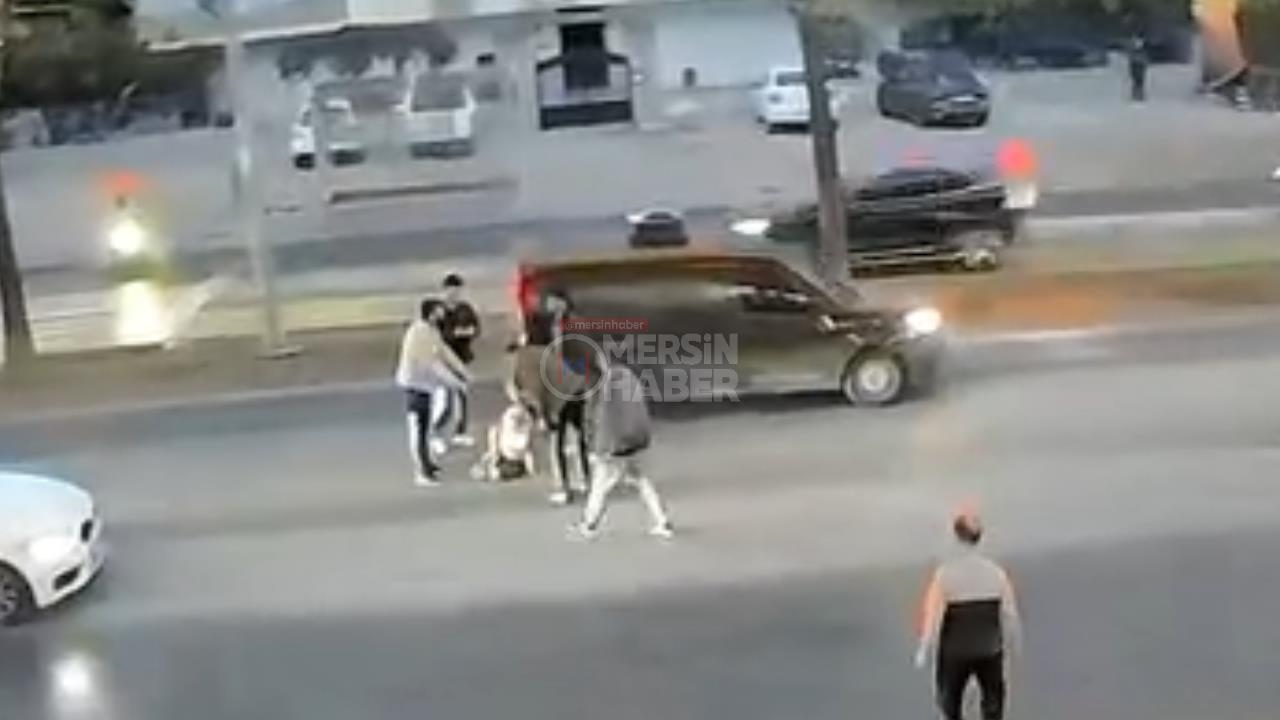 Mersin 2. Çevre Yolu'nda Kaza: Yaya Geçidinde Çarptılar, 1 Kişi Yaralı!