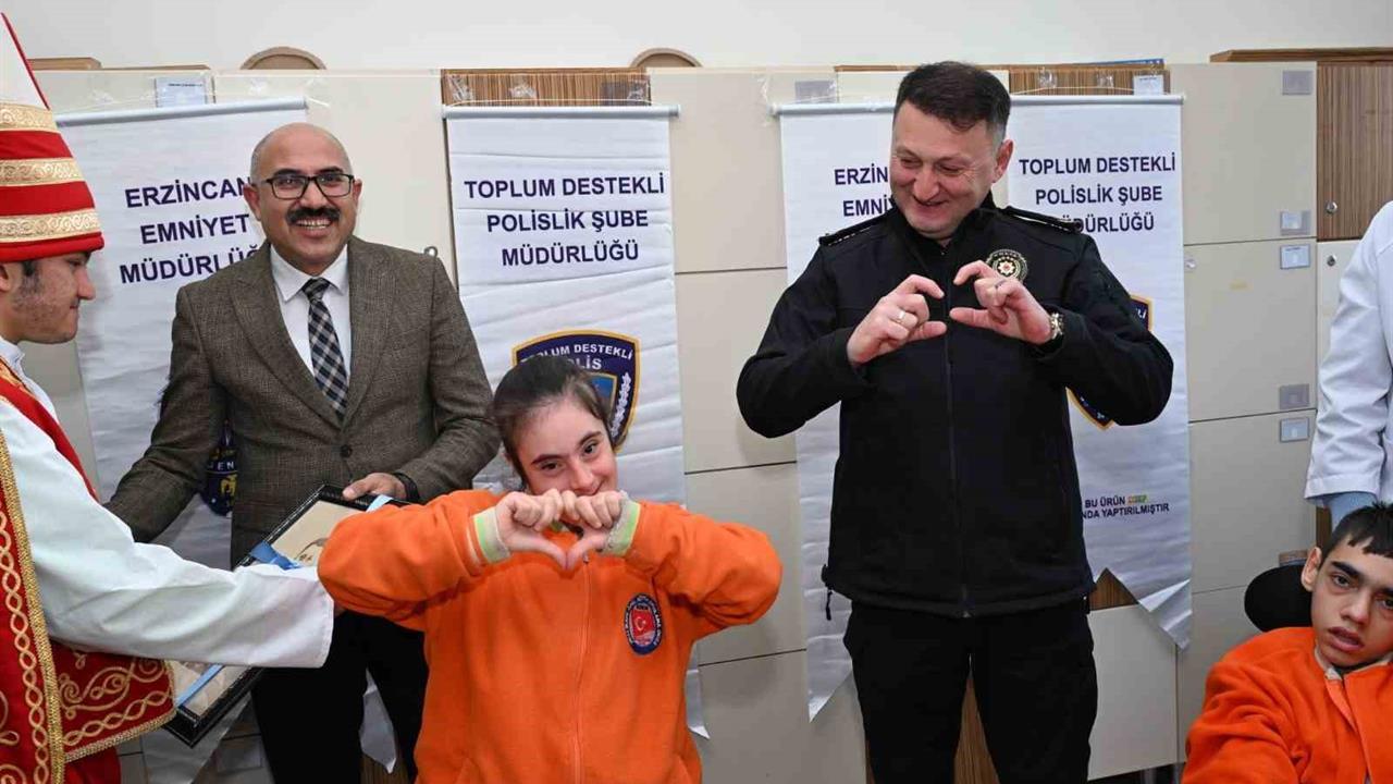 Erzincan Merkez'de Dünya Engelliler Günü Kapsamında Etkinlik Düzenlendi