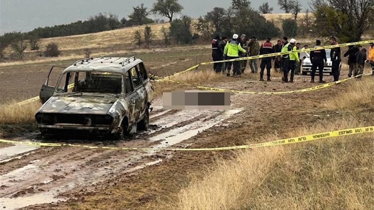 Isparta Keçiborlu'da Yanmış Araç Kenarında Başsız Ceset Tespit Edildi