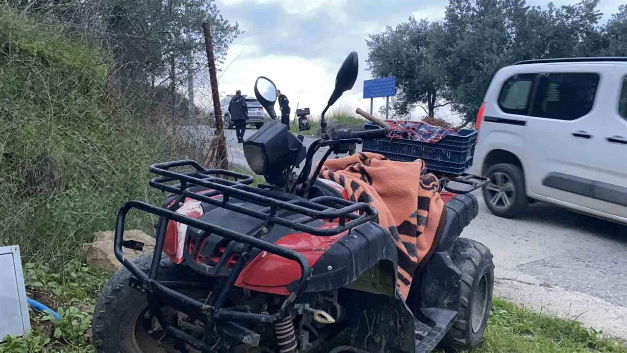 Bursa Mudanya'da ATV'nin devrilmesi sonucu 2 kişi yaralandı, 1’i ağır.