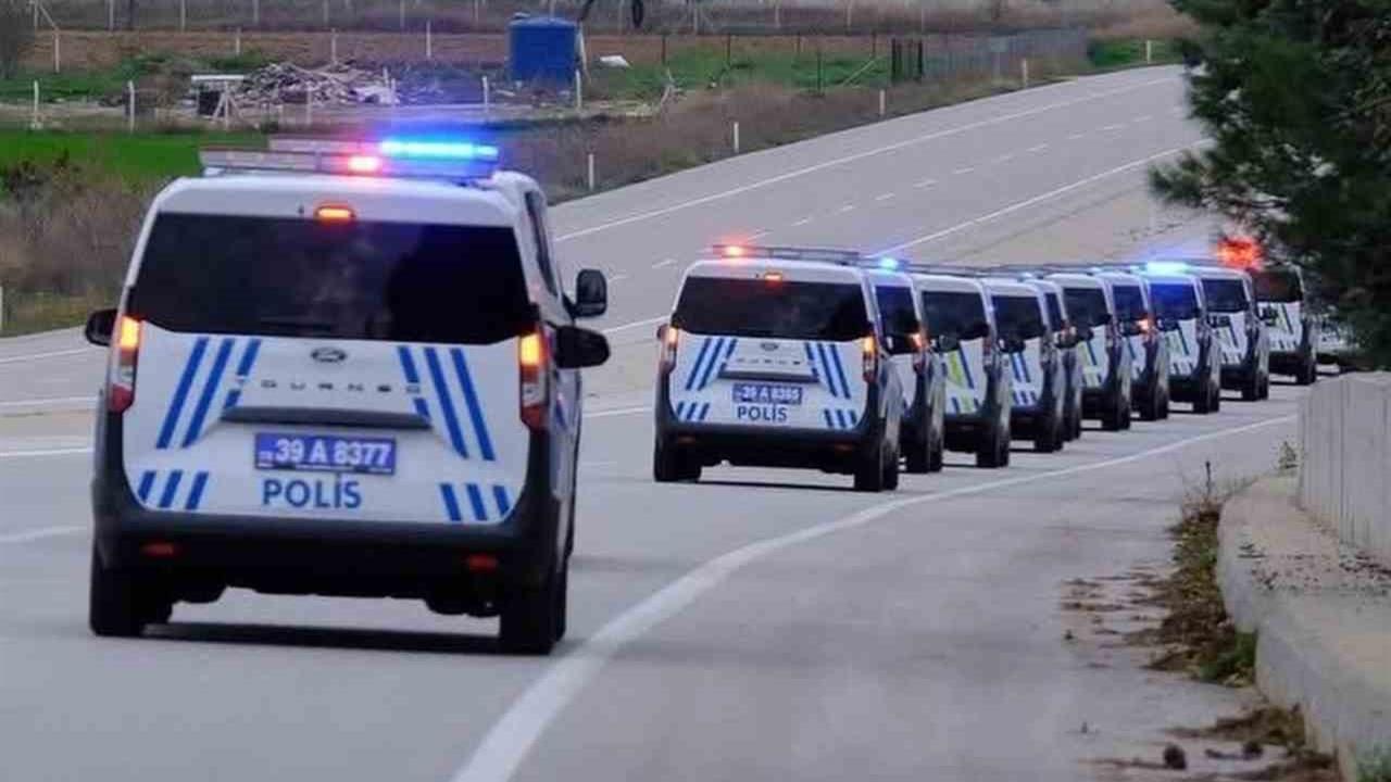 Kırklareli Merkez'de Emniyet Teşkilatına 64 Yeni Araç Teslim Edildi