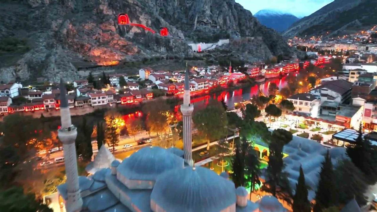Amasya'da Harşena Dağı ve Yalıboyu Evleri İçin Yeni Aydınlatma Projesi Başlatıldı