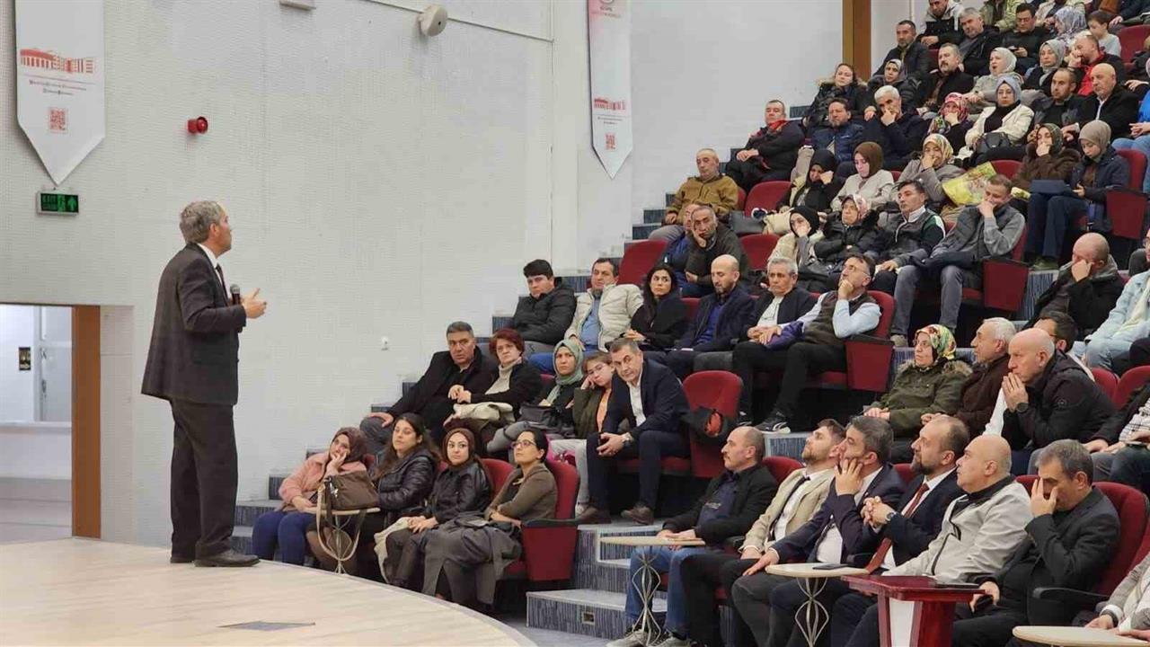 Kütahya'da Veli Buluşmaları Programı, İl Milli Eğitim Müdürlüğü Koordinesinde Yapıldı