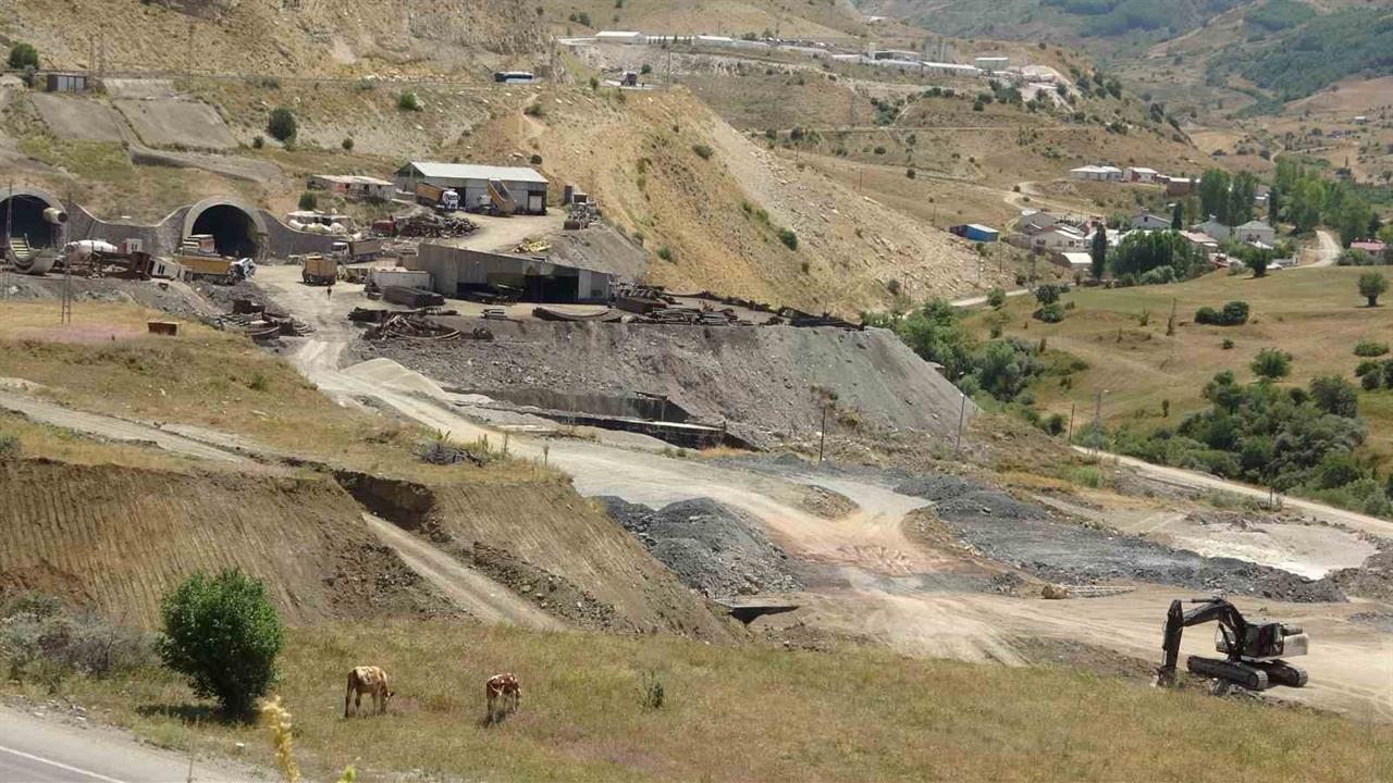 Bayburt'ta Kop Tüneli'nin Tamamlanmaması Sürücülerde Endişe Yaratıyor