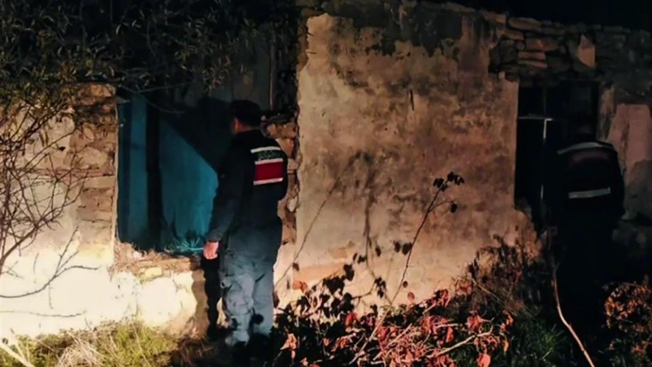 Çanakkale'de Jandarma Tarafından Yapılan Uygulamada 22 Şüpheli Yakalandı