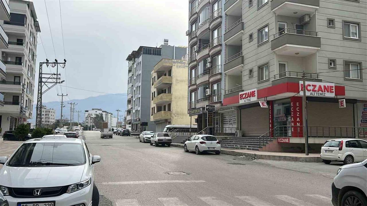 Hatay İskenderun ve Arsuz'da Etkili Olan Fırtına Çeşitli Hasarlara Neden Oldu