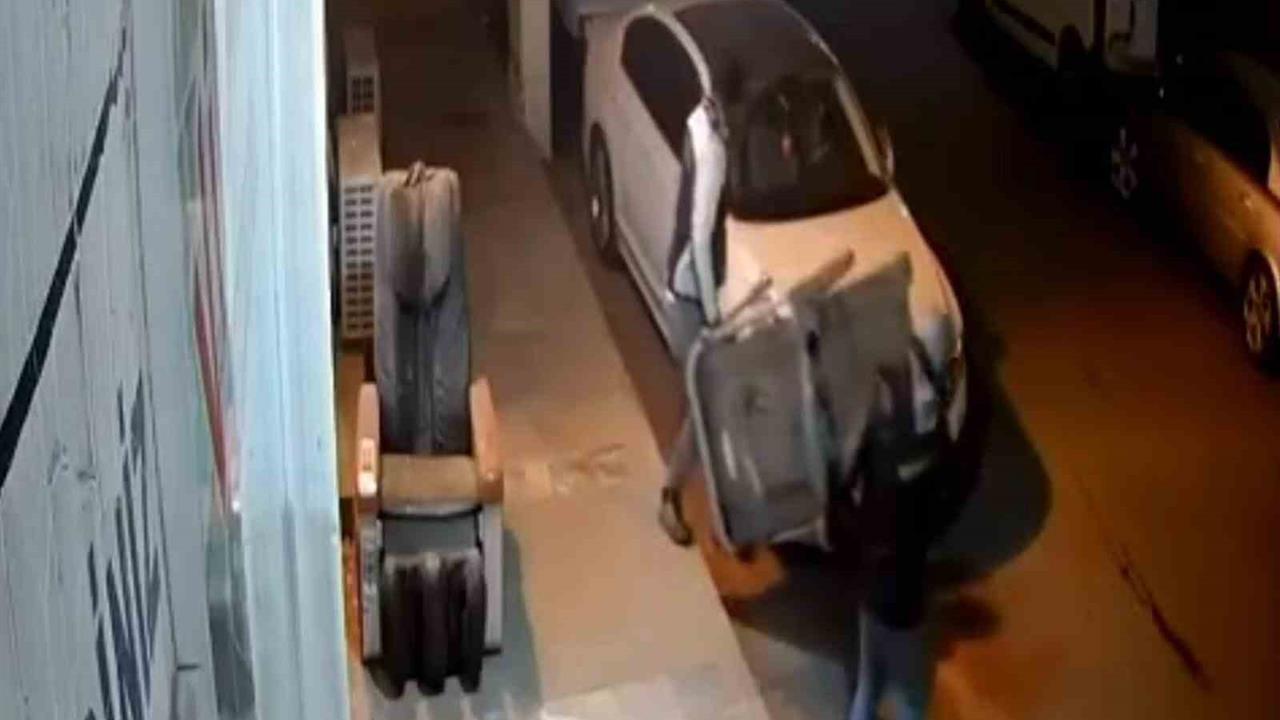 Şanlıurfa Viranşehir'de İşyeri Önünde Koşu Bandı Hırsızlığı Gerçekleşti