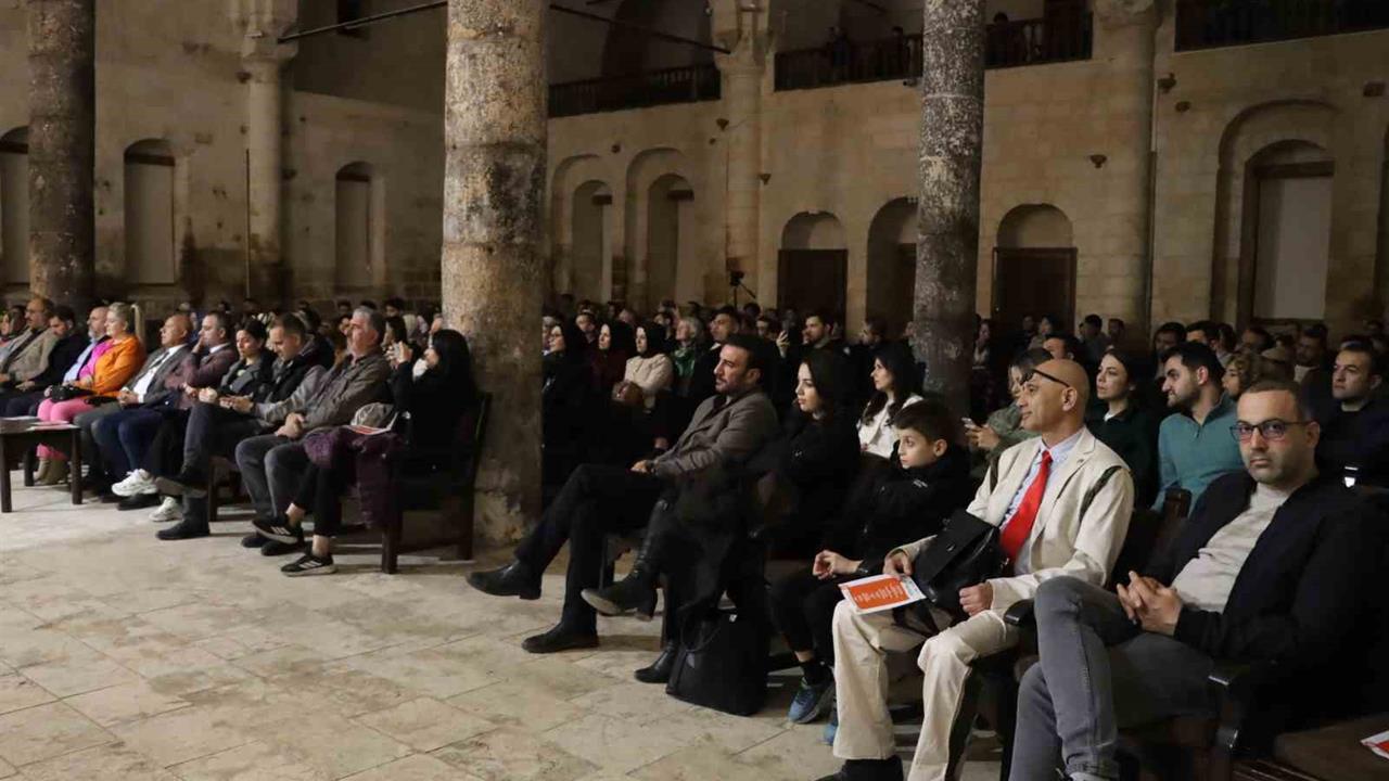 Şanlıurfa Büyükşehir Belediyesi, Kadın Hakları Günü dolayısıyla anlamlı bir konser düzenledi.