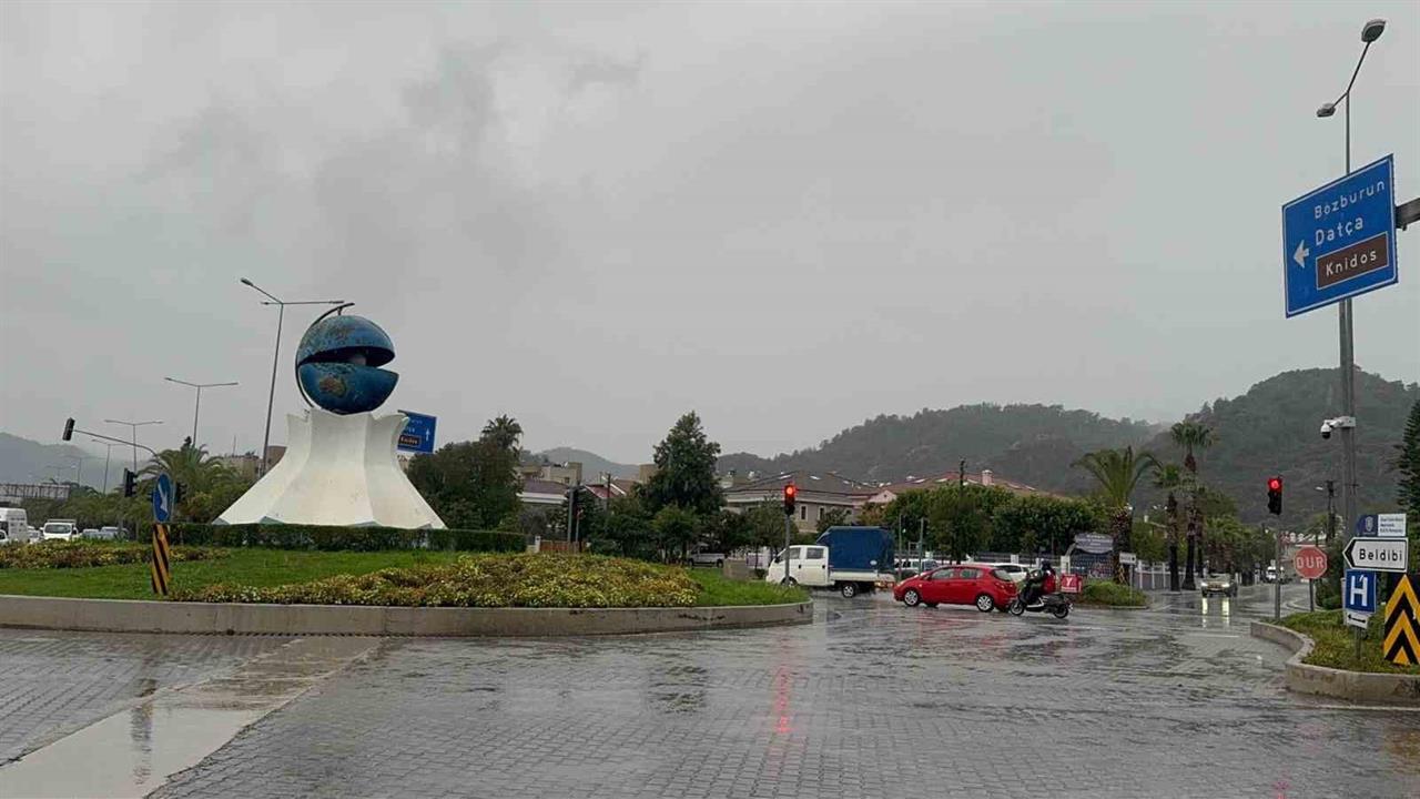 Marmis'te Son 24 Saatte 60 Kilogram Yağış Düştü