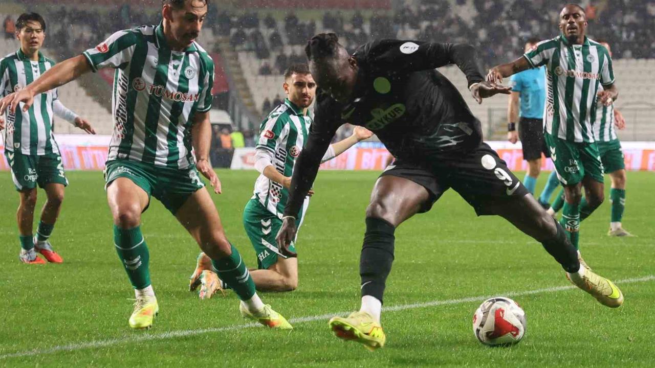 Konyaspor ile Çaykur Rizespor Arasında Oynanan Maç 1-1 Beraberlikle Sonuçlandı