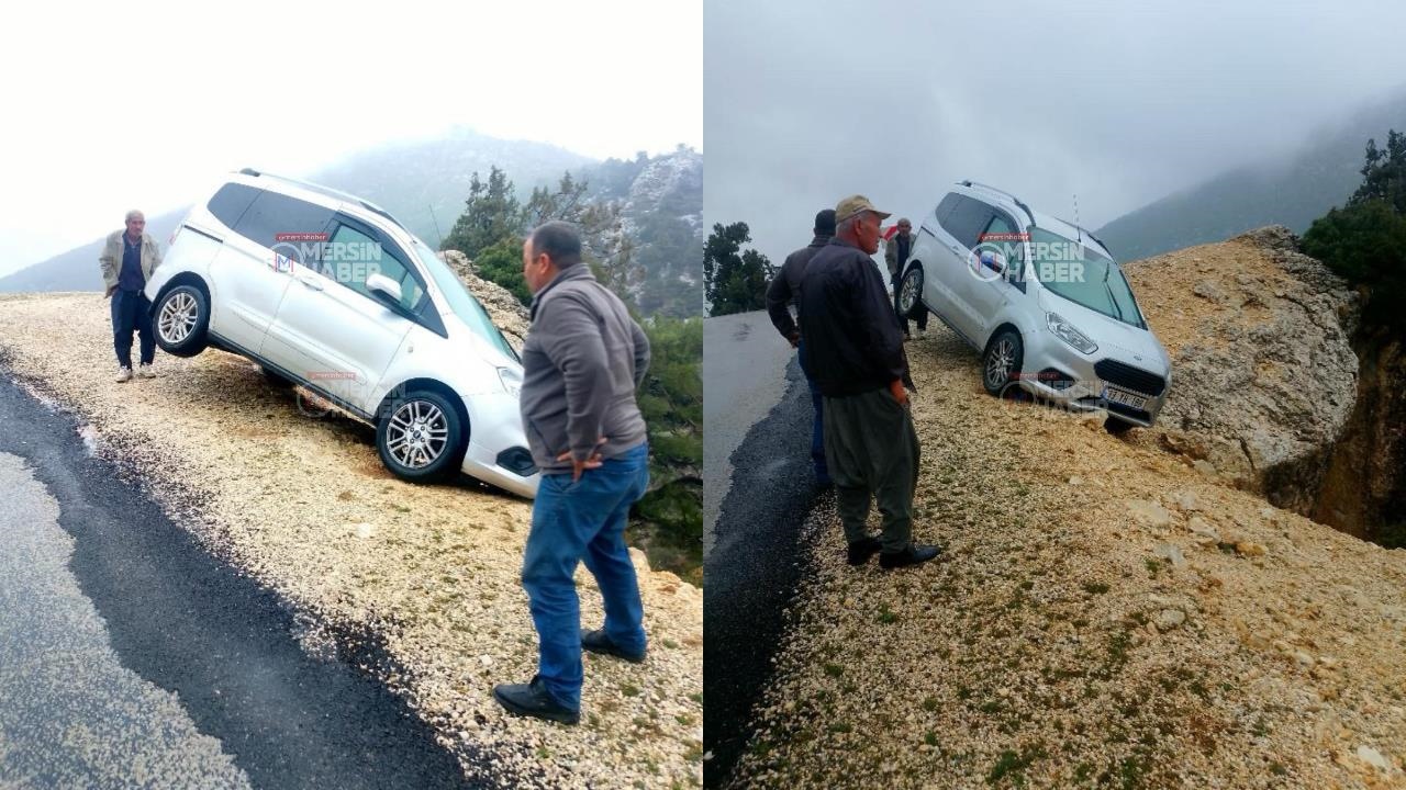 Mersin Gülnar'da Uçurumun Kenarında Kalan Araç Kurtarıldı