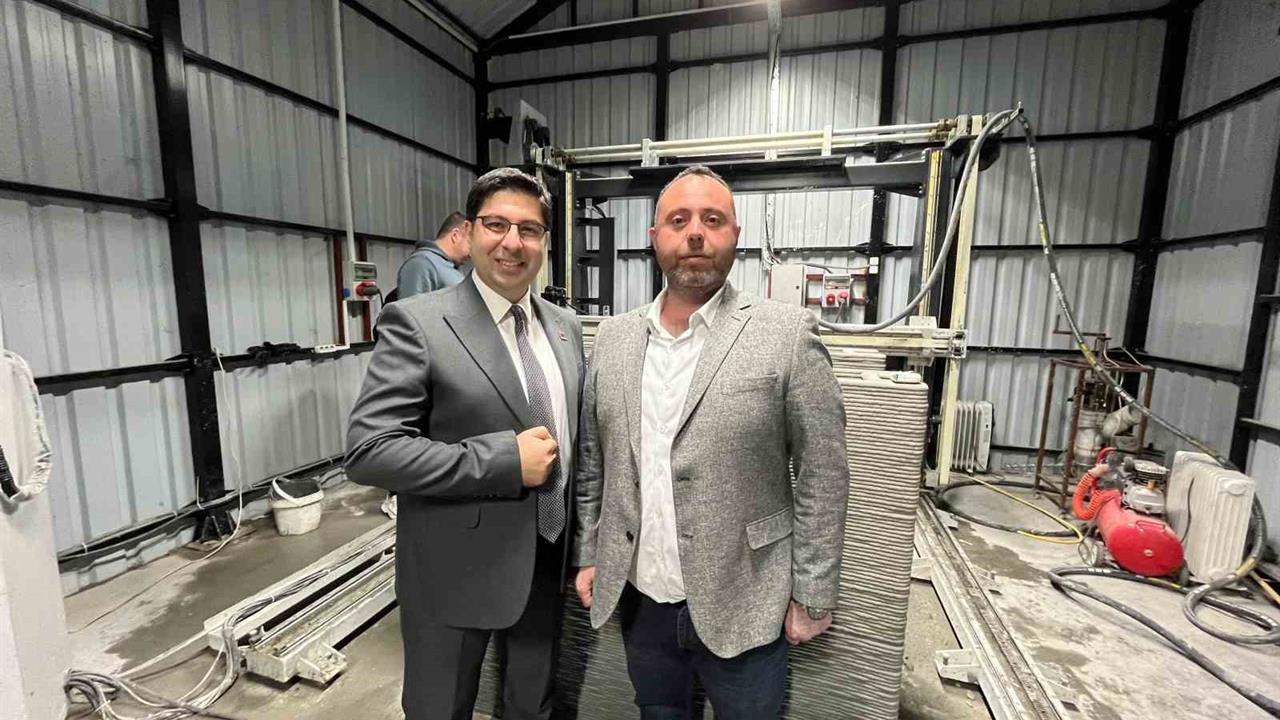 Bursa Uludağ Üniversitesi, 3D beton yazıcı ile 300 metrekarelik evi 3 günde inşa edecek.