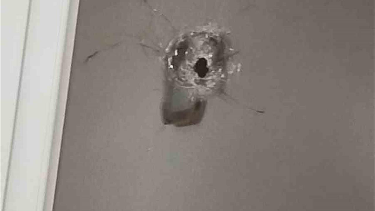 Esenyurt'ta Alkollü Bir Şahsın Rastgele Ateş Açması Sonucu Cam Kırıldı