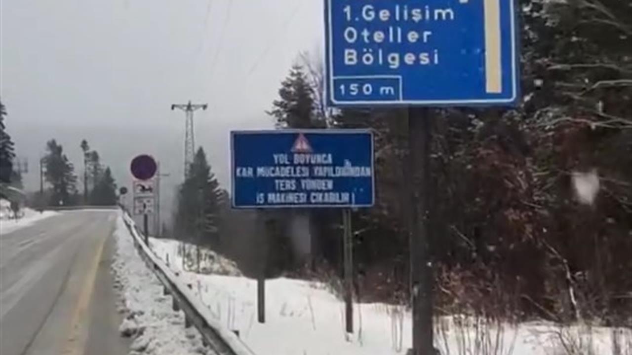 Uludağ'da Kar Yağışı Etkili Olmaya Devam Ediyor, Bursa'da Sarı Kodlu Uyarı Yapıldı