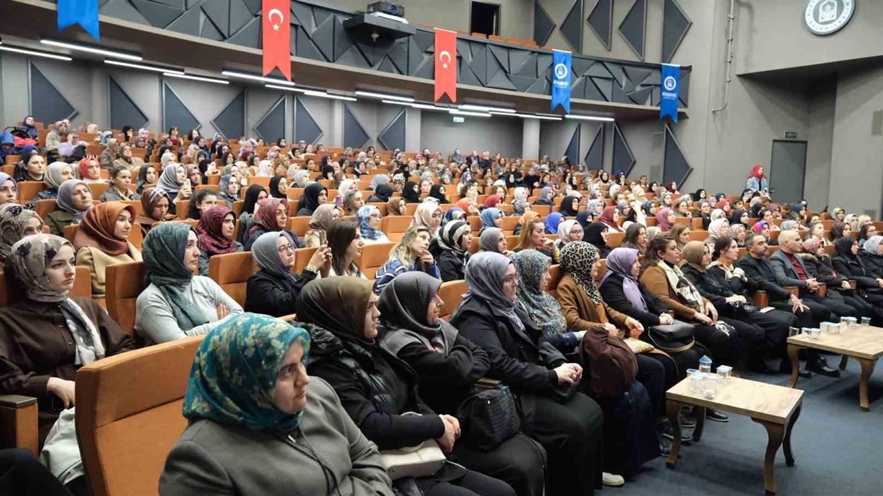 Yıldırım'da Kadim Şifa Programı, Geleneksel Yöntemlerle Sağlık Bilgilendirmesi Yaptı